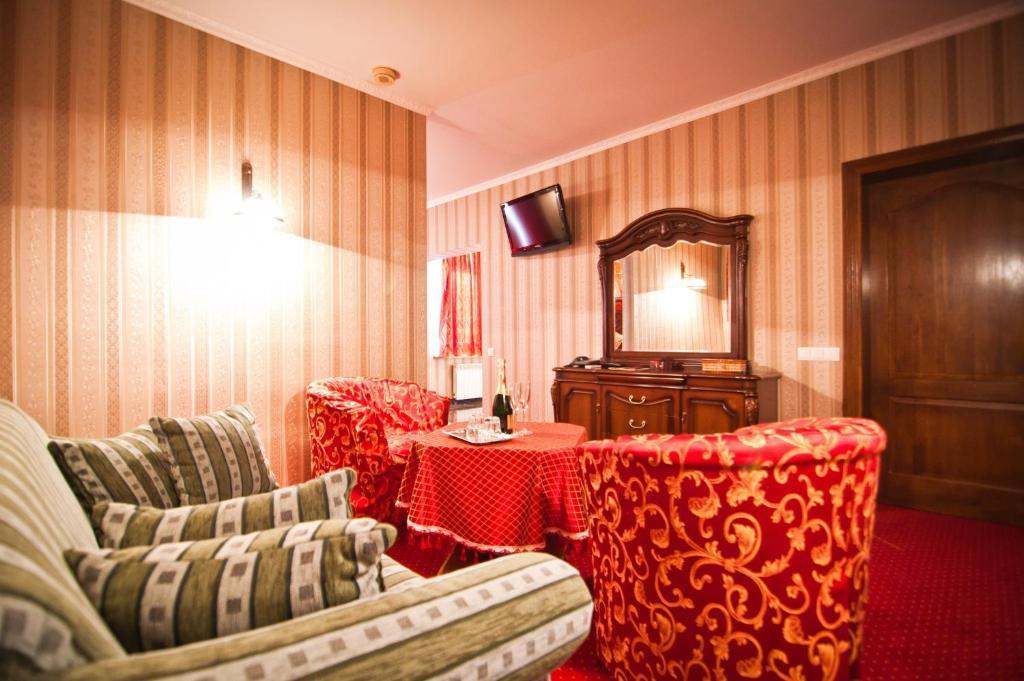 Hotel Mazurski Dworek Mikołajki Habitación foto